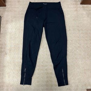 Athleta XS Metro Street Jogger with zippers